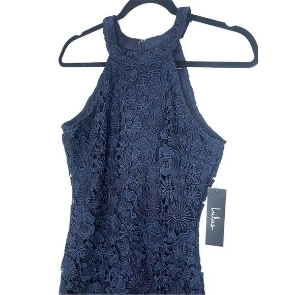 NWT LULU’S NAVY LACE HALTER NECK COCKTAIL/PARTY DRESS WOMENS SIZE MEDIUM - Picture 2 of 6